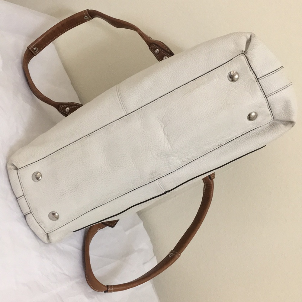 Coach Handbag - Picture 4 of 8